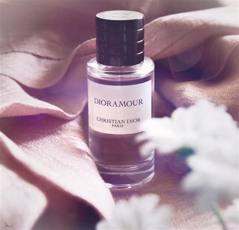 dioramour